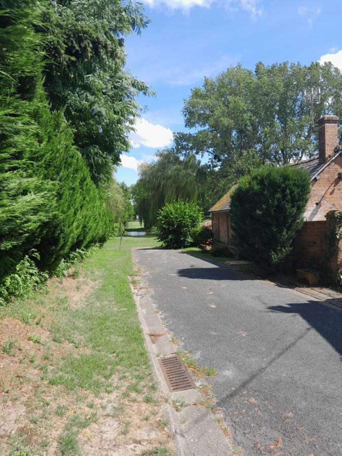Chez Santia Villa Brinon-sur-Sauldre Eksteriør billede